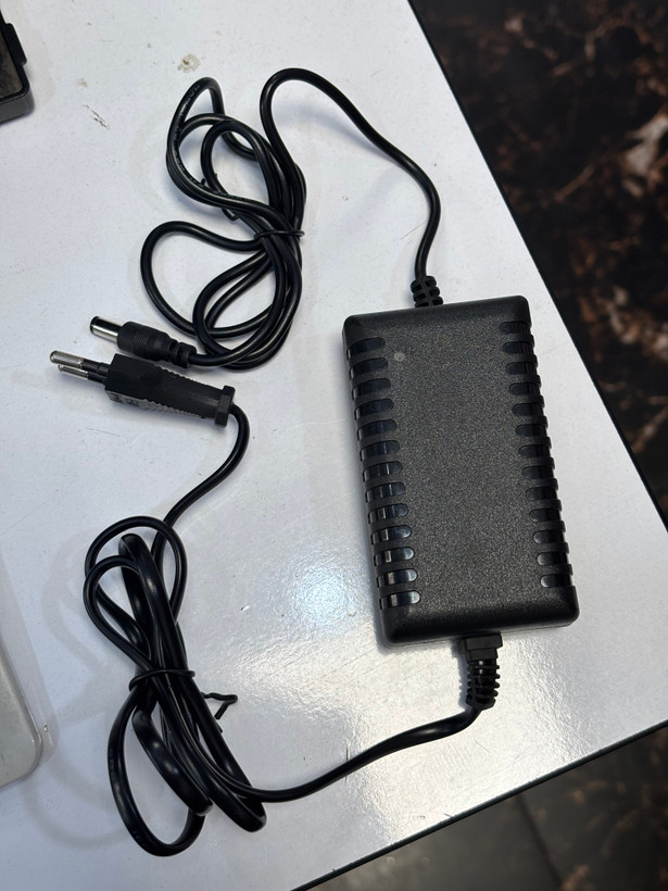آداپتور دوربین مداربسته XMEYE PLUS مدل 12V 2.6A | آداپتور 12 ولت 2.6 آمپر با توان 31.2 وات